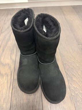Koolaburra Black Suede Classic Short Shearling Boots